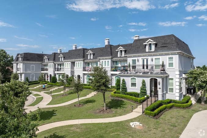Provence Luxury Homes